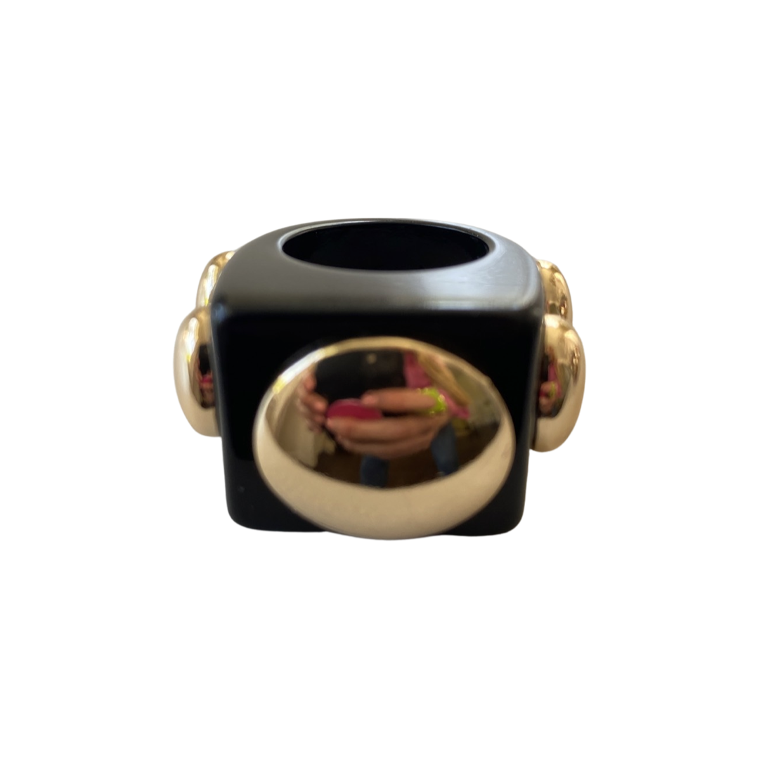 Classic Queen Ring- Smith and Co. Jewel Design