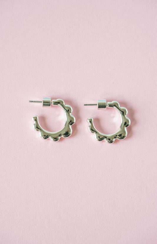 Scalloped Mini Hoop - Silver
