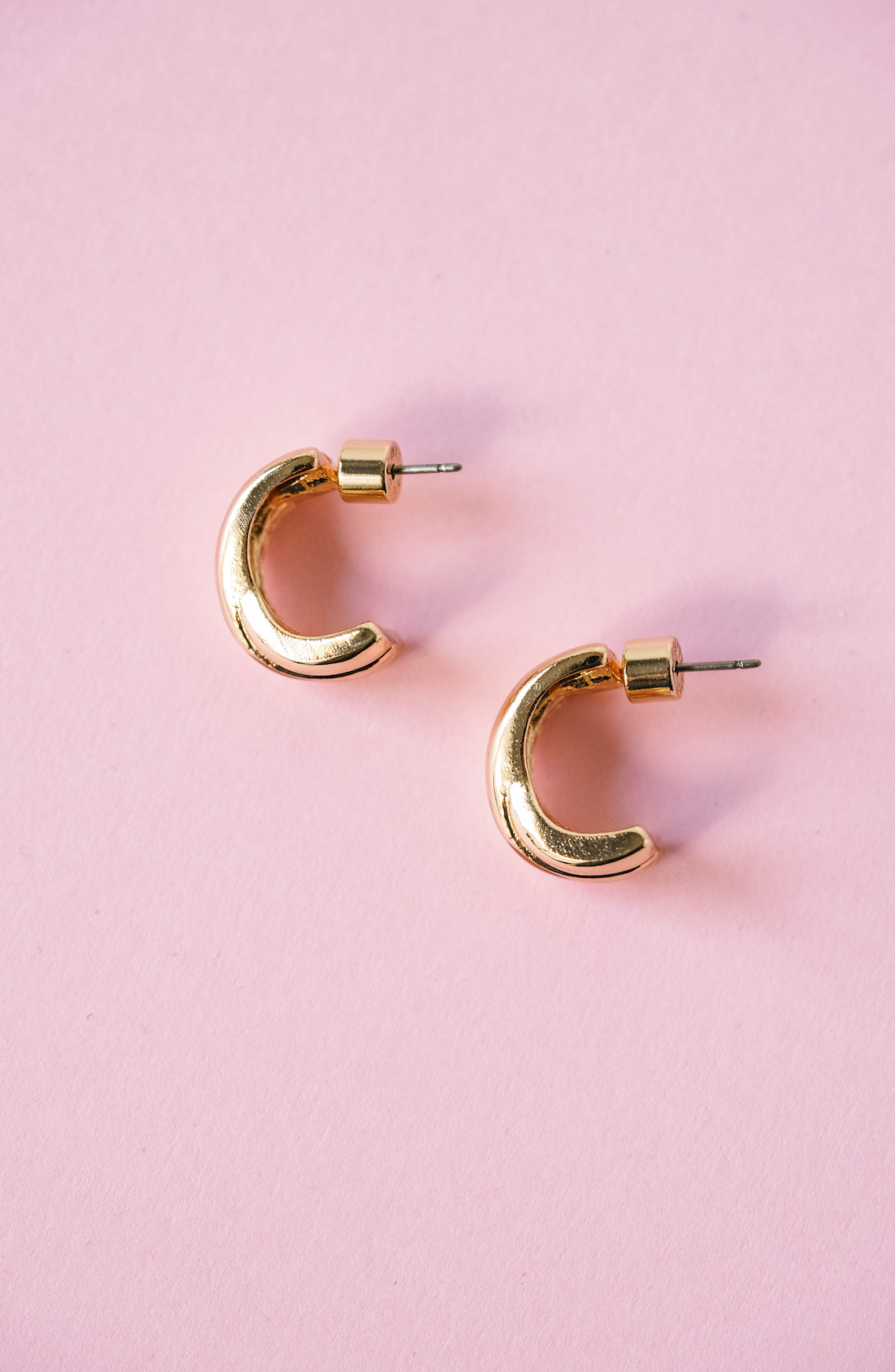 Knotted Mini Hoop - Gold