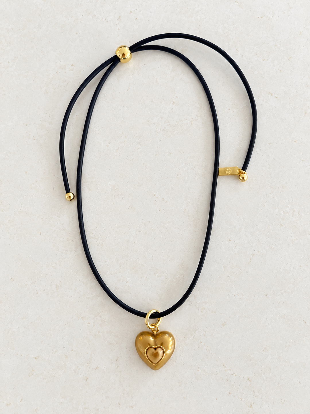 Heart Pendant Necklace - Black / Cream