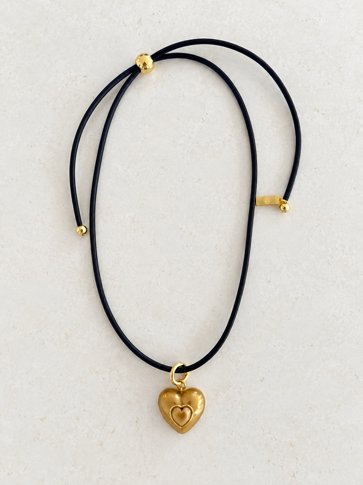 Heart Pendant Necklace - Black / Cream