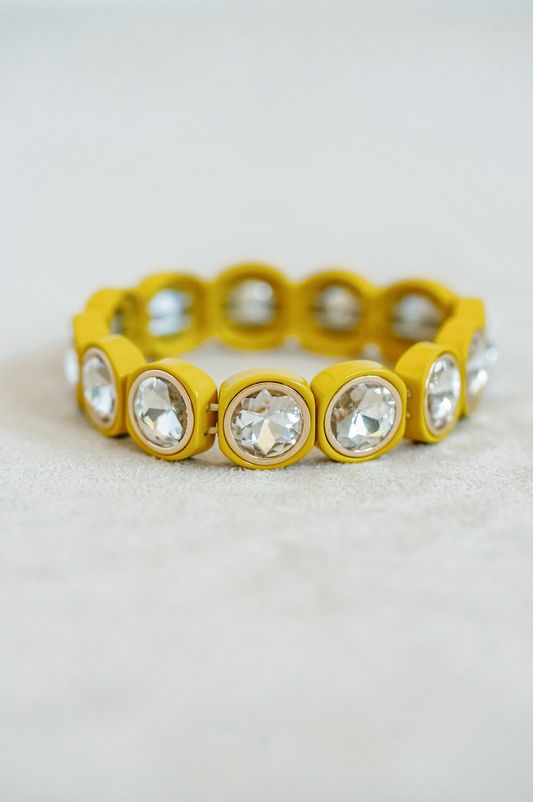 City Girl Round Bracelet in Lemonade. Large round stretch bracelet with crystal stones for classic and fun look.